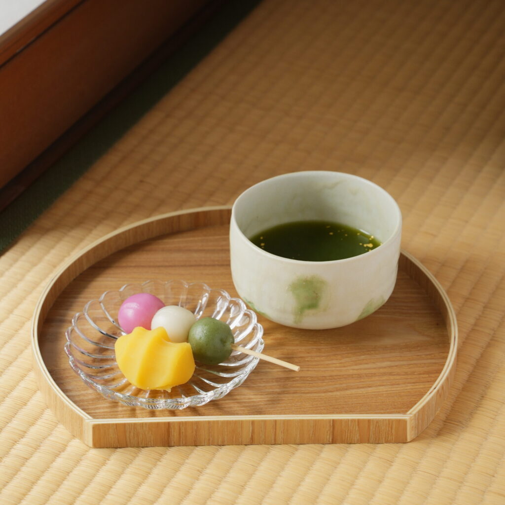 新商品】半月盆（はんげつぼん） 木製トレー 3色・3サイズ展開 | TDI